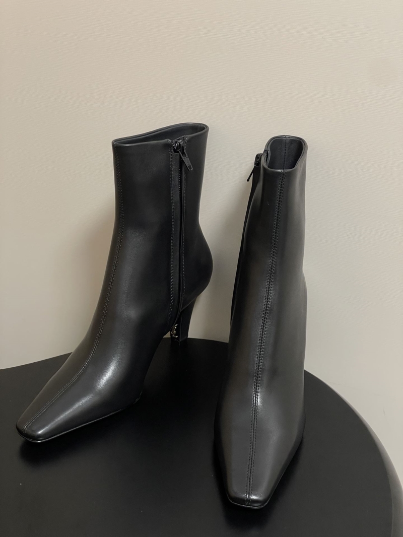 Y51 boots